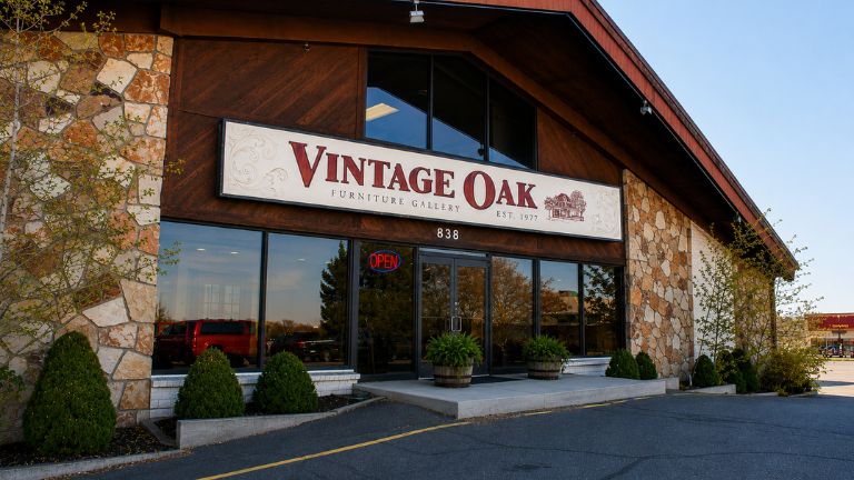 Success Stories: Vintage Oak
